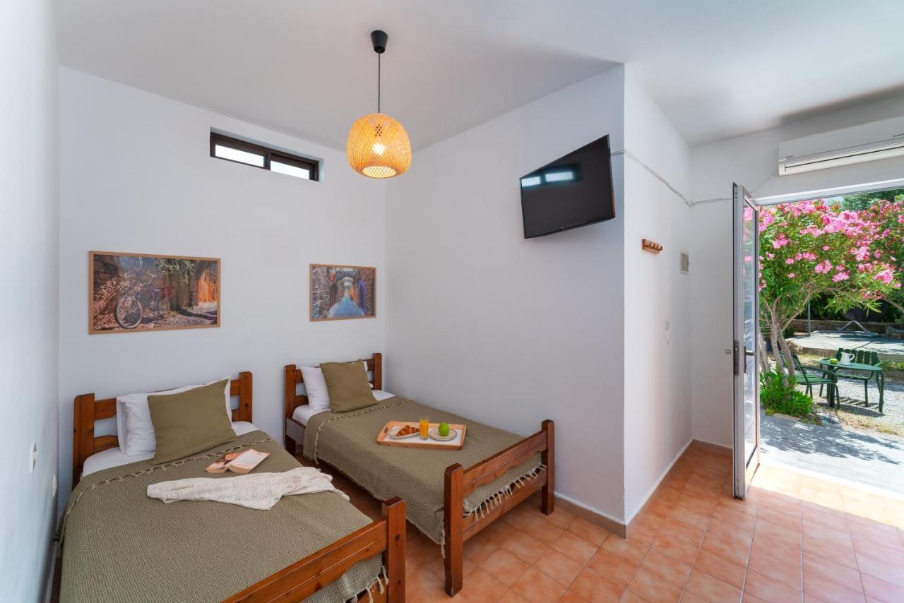 קיוטארי Tselios Apartments & Studios חדר תמונה